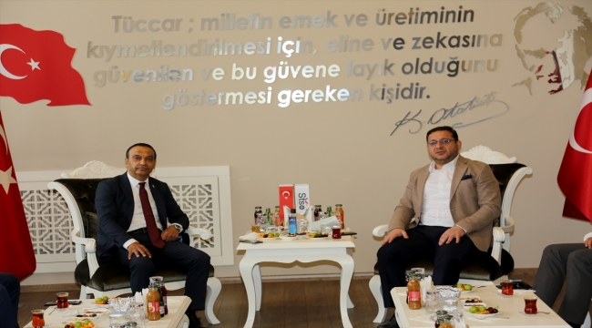 MHP Sivas Milletvekili Özyürek'ten STSO'ya ziyaret 