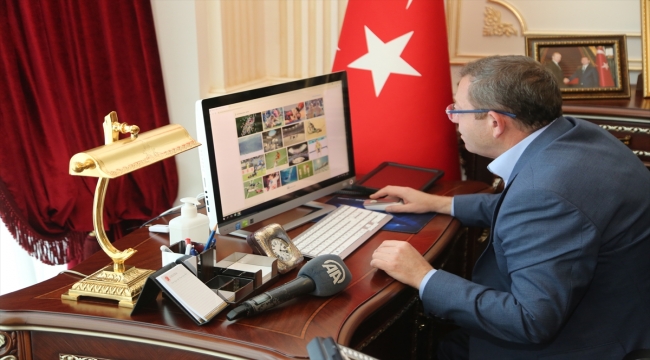 Yozgat Valisi Polat, AA'nın "Yılın Fotoğrafları" oylamasına katıldı