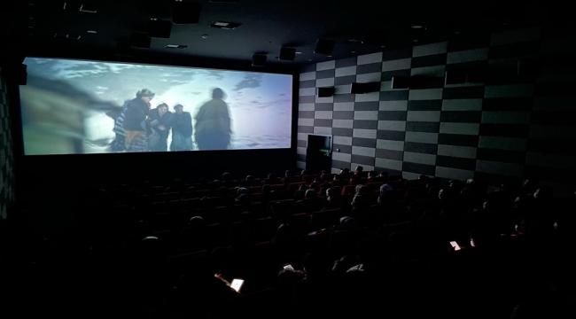 Gölbaşı'nda öğrenciler "Kesişme; İyi ki Varsın Eren" filmini izledi