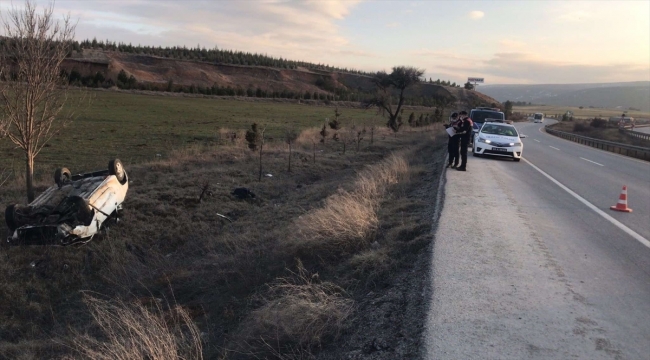 Eskişehir'de otomobilin devrildiği kazada sürücü öldü, bir kişi yaralandı