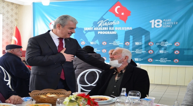 Kırşehir Valisi Akın şehit aileleriyle bir araya geldi