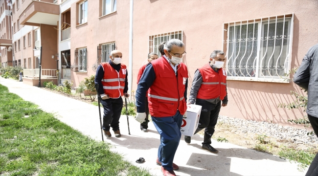 Kızılay gönüllüleri ramazanın bereketini tüm Türkiye'ye taşıyor